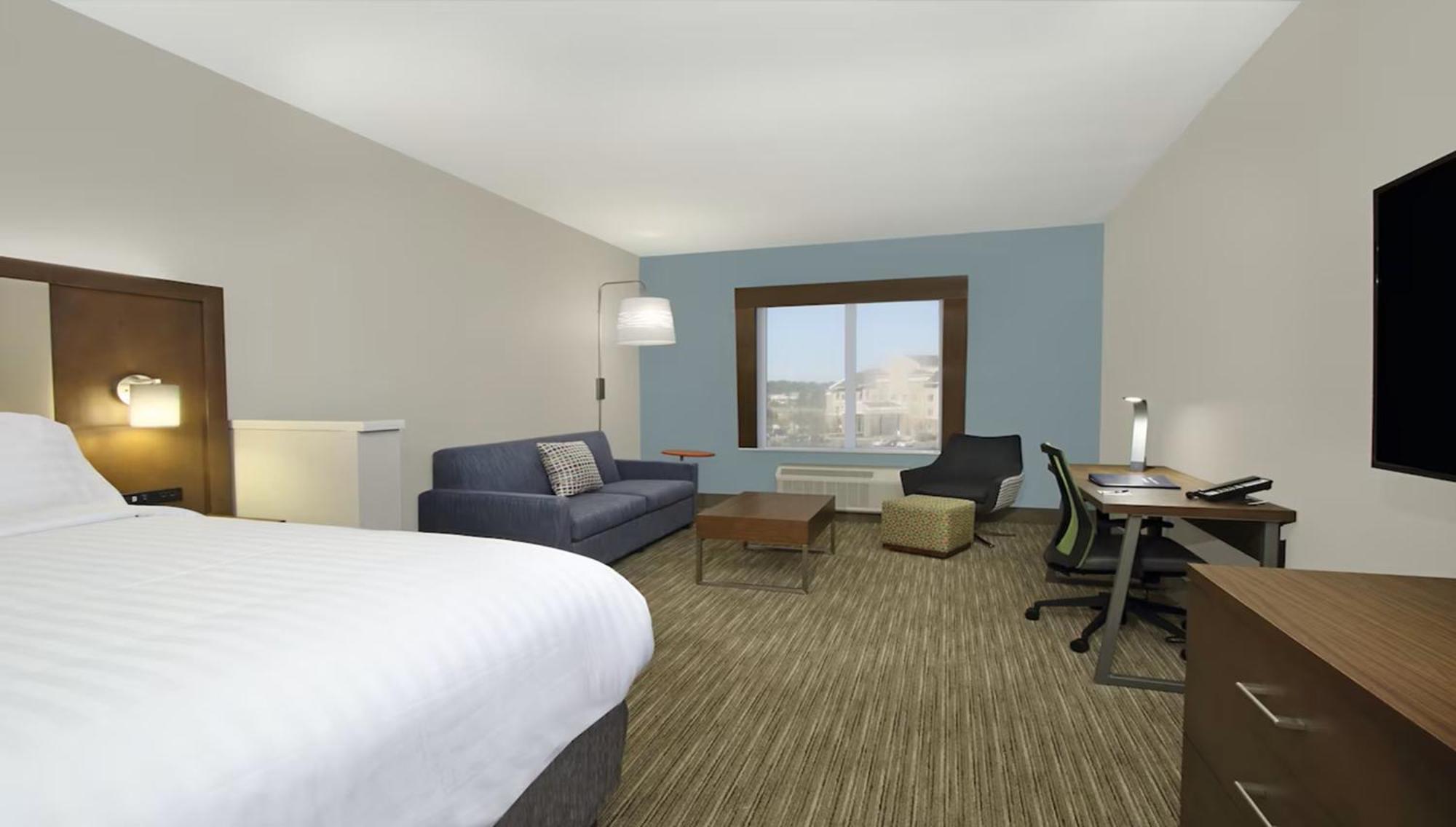 Holiday Inn Express & Suites Columbus North By Ihg Exterior foto